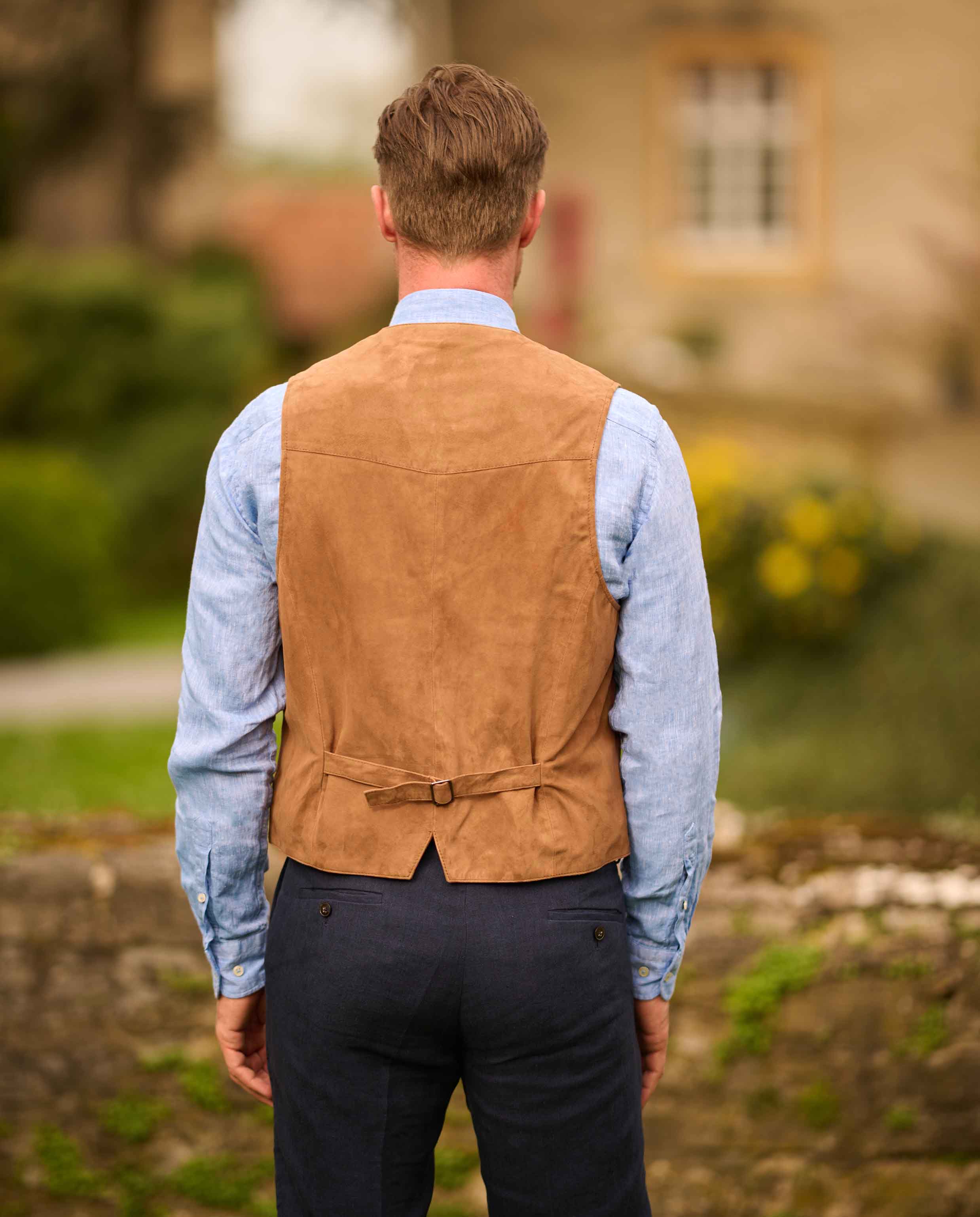 Herren Lederweste ”Tailor” aus super softem Ziegenvelours in cognac