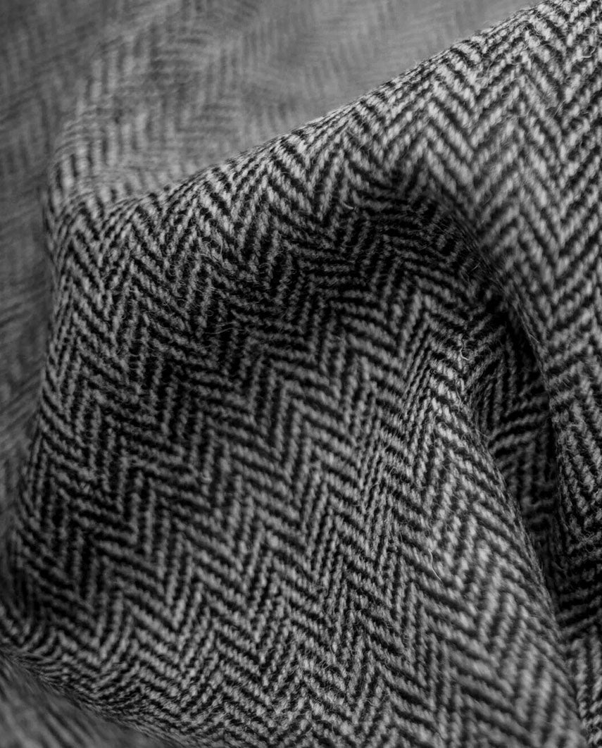 Damen Harris Tweed Weste "Lea" in black Herringbone - Wellington of Bilmore