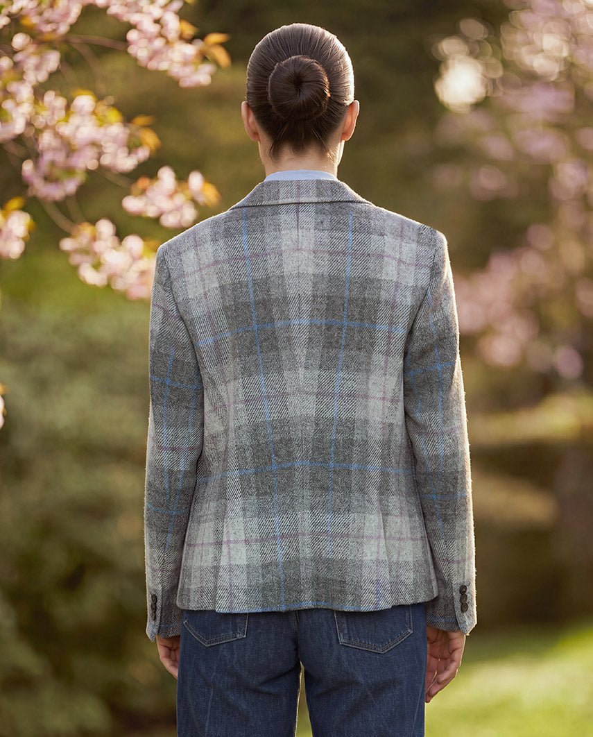 Harris Tweed Blazer ''Ladiesclub'' in Queen check - Wellington of Bilmore