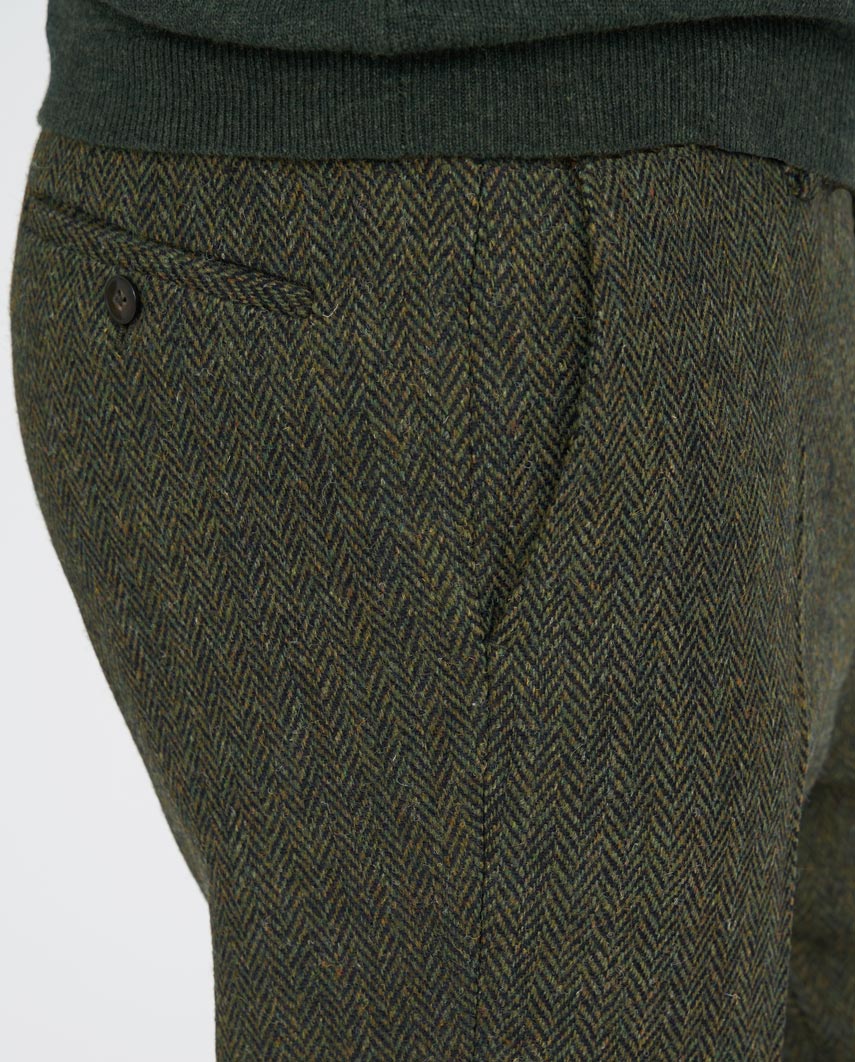 Harris Tweed Hose ''Mr. Miller " in green Island Herringbone - Wellington of Bilmore