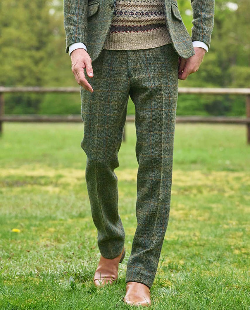 Harris Tweed Hose ''Mr. Miller " in oliv - blue Overcheck - Wellington of Bilmore