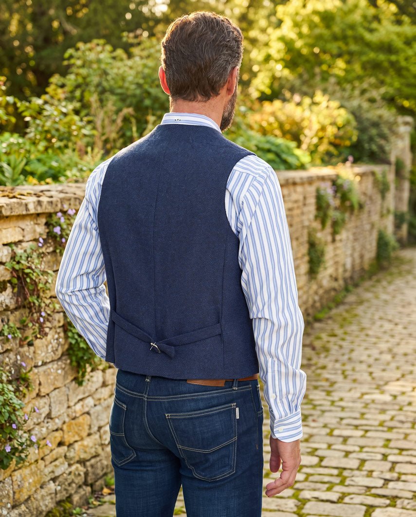 Harris Tweed Weste "Wales" in ink blue - Wellington of Bilmore