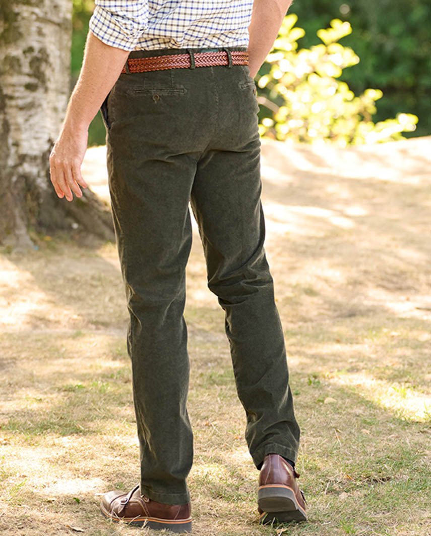 Herren Genua Cordhose ''Mr. Bradley'' in moss green - Wellington of Bilmore