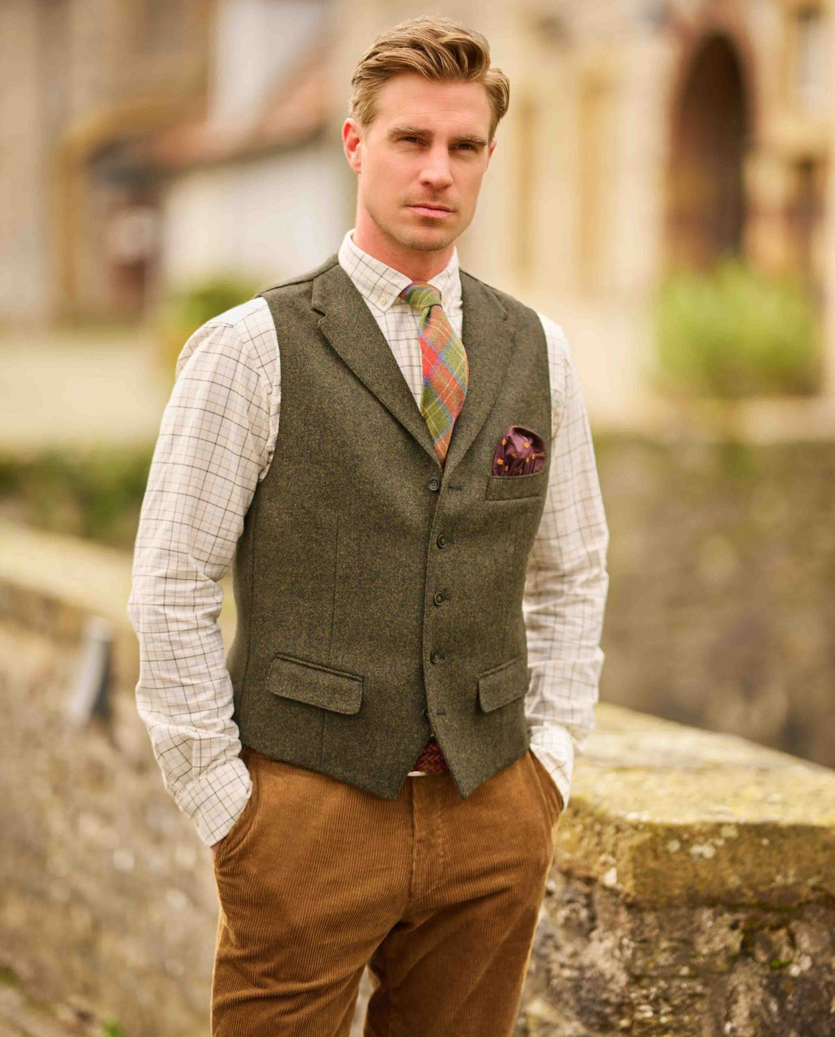 Herren Tweed Weste "Wales" in dark green melange - Wellington of Bilmore