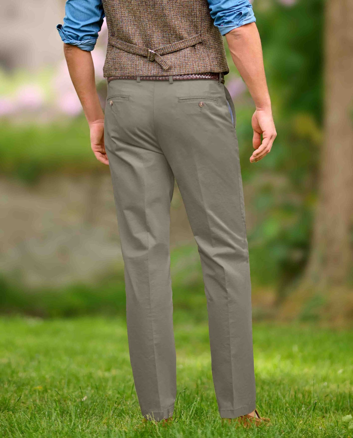 Herren - Winter - Chino ‘Mr. Jones’ in stone – Premium Pima - Cotton - Wellington of Bilmore