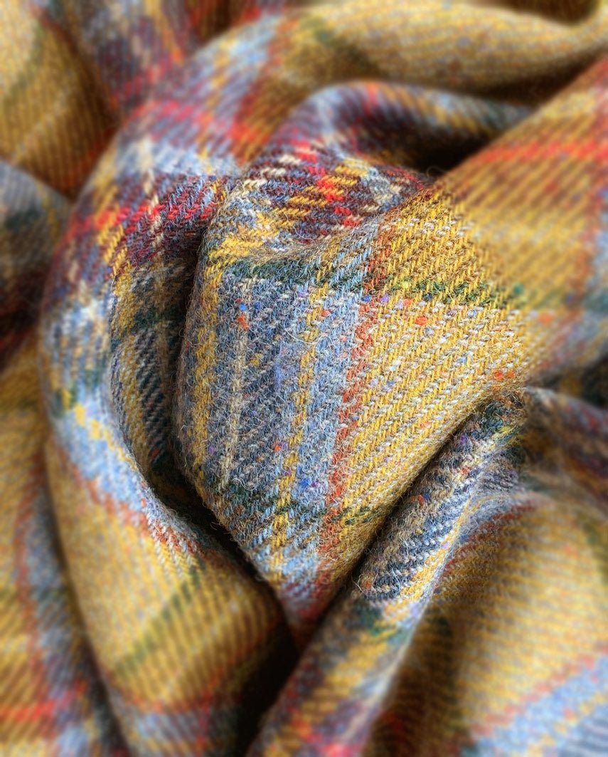 Magee Tweed Weste "Wales" in multicolor Check - Wellington of Bilmore