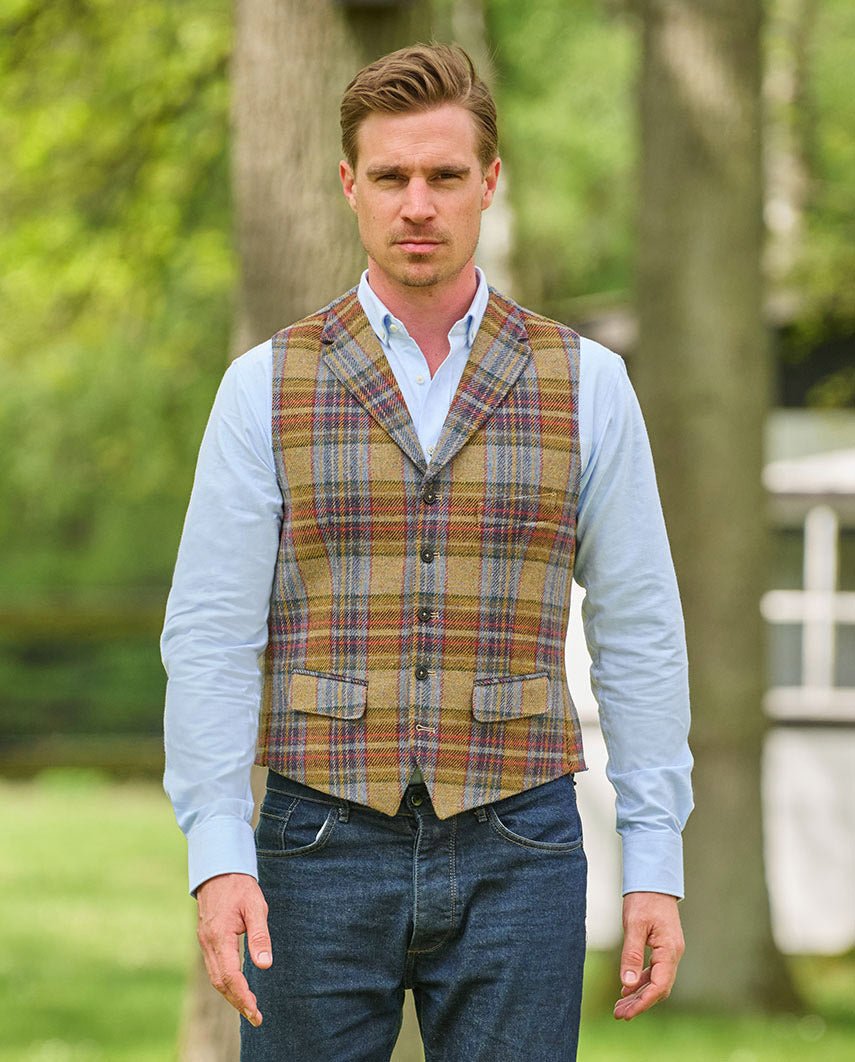 Magee Tweed Weste "Wales" in multicolor Check - Wellington of Bilmore