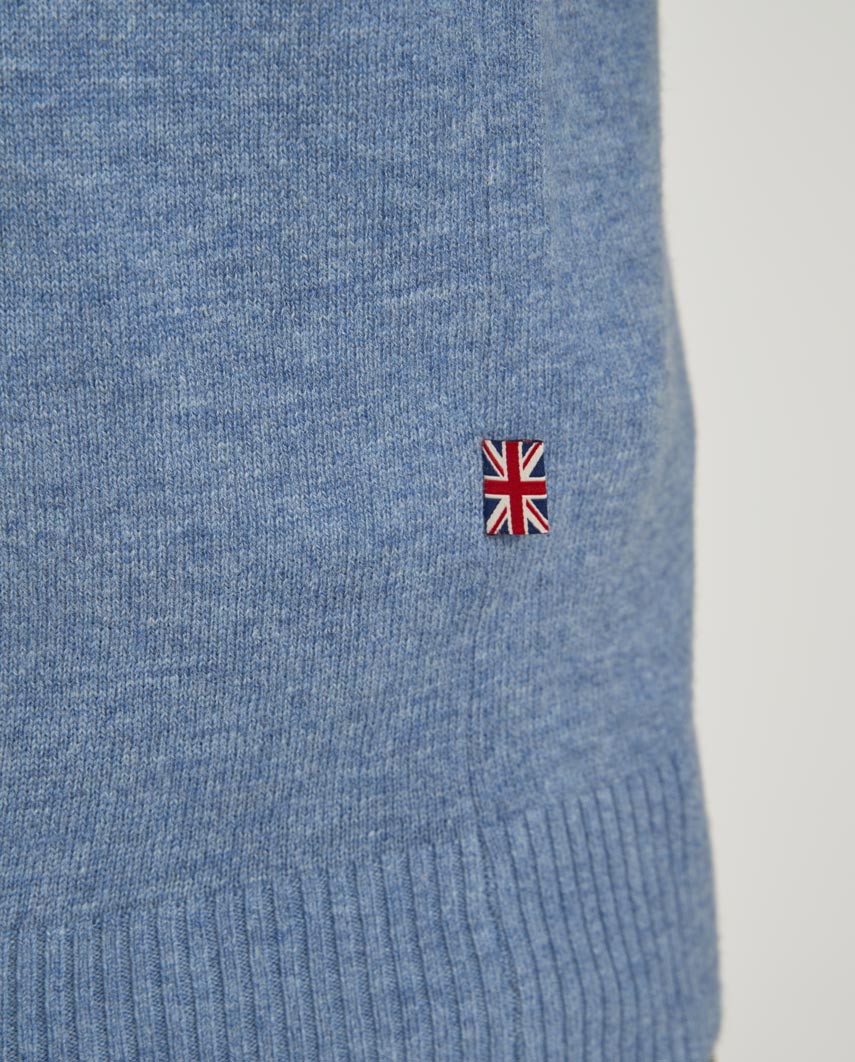Merino-Lambswool Herrenpullover „Jordan“ in blue – mit Harris-Tweed-Details - Wellington of Bilmore