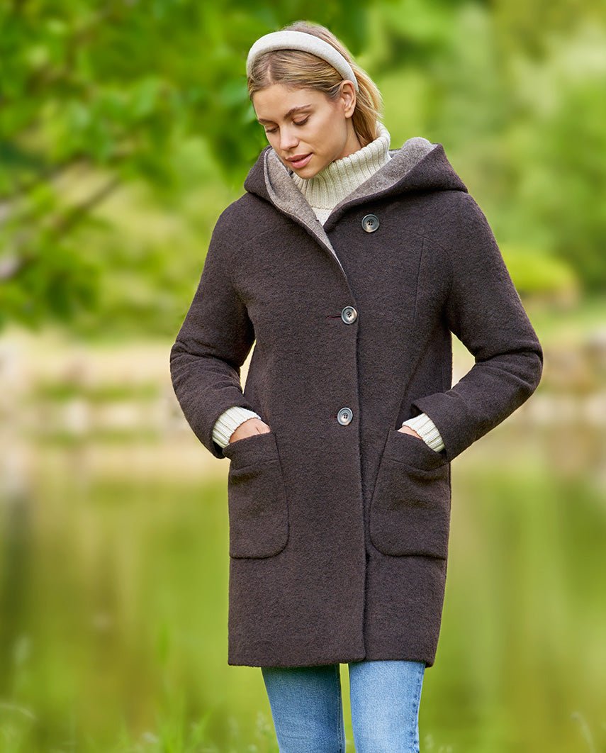 Walkmantel '' Sally'' mit Kapuze in chocobrown - Wellington of Bilmore