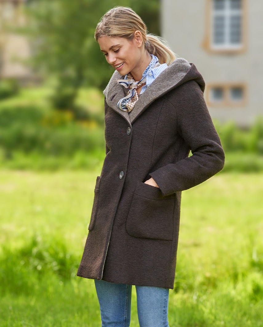 Walkmantel '' Sally'' mit Kapuze in chocobrown - Wellington of Bilmore