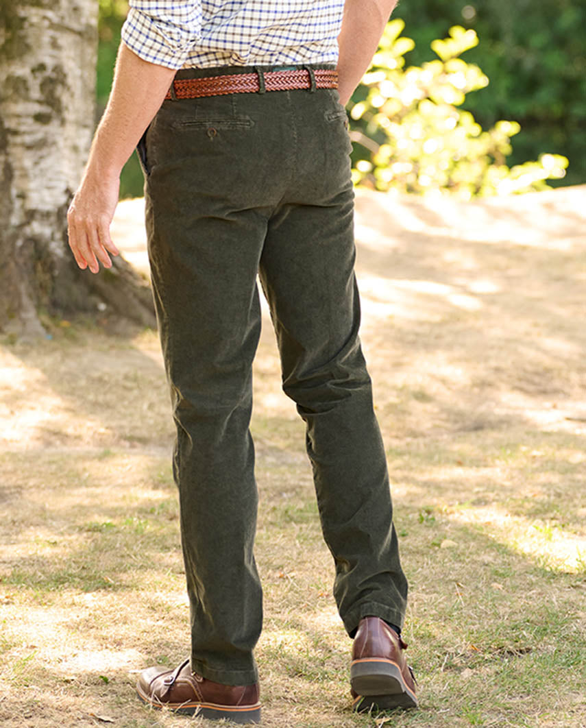 Herren Genua Cordhose ''Mr. Bradley'' in moss green