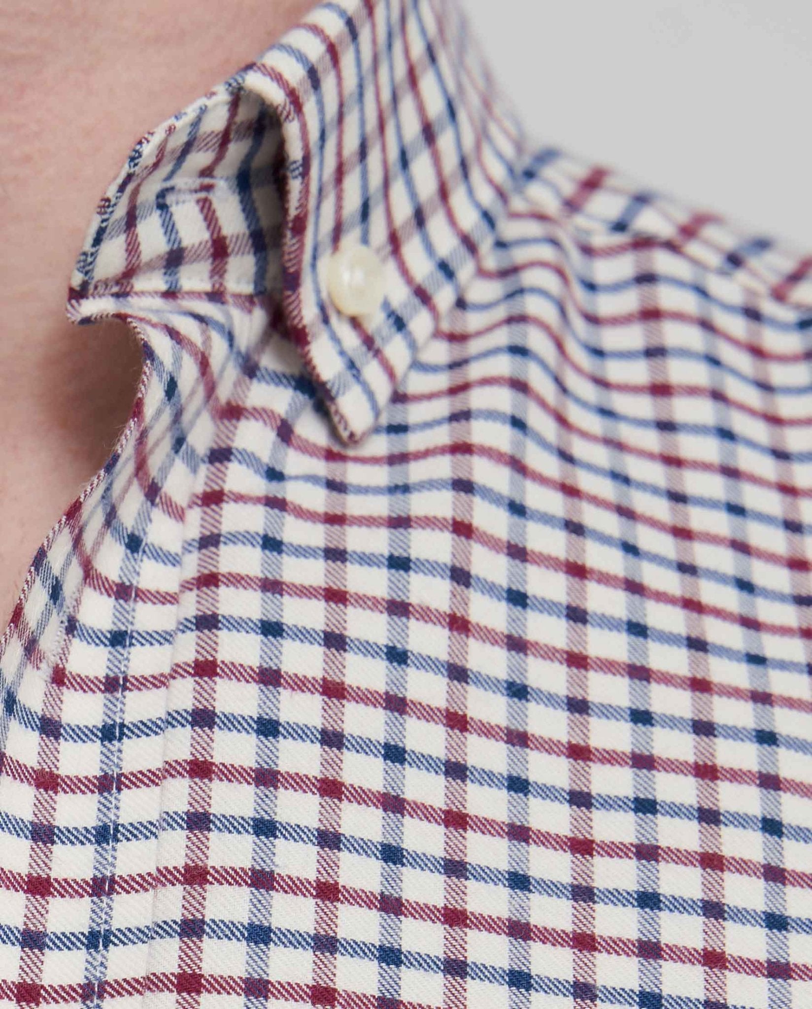 Button Down Hemd ”Steward” im weinrot-blauen Fensterkaro - Wellington of Bilmore