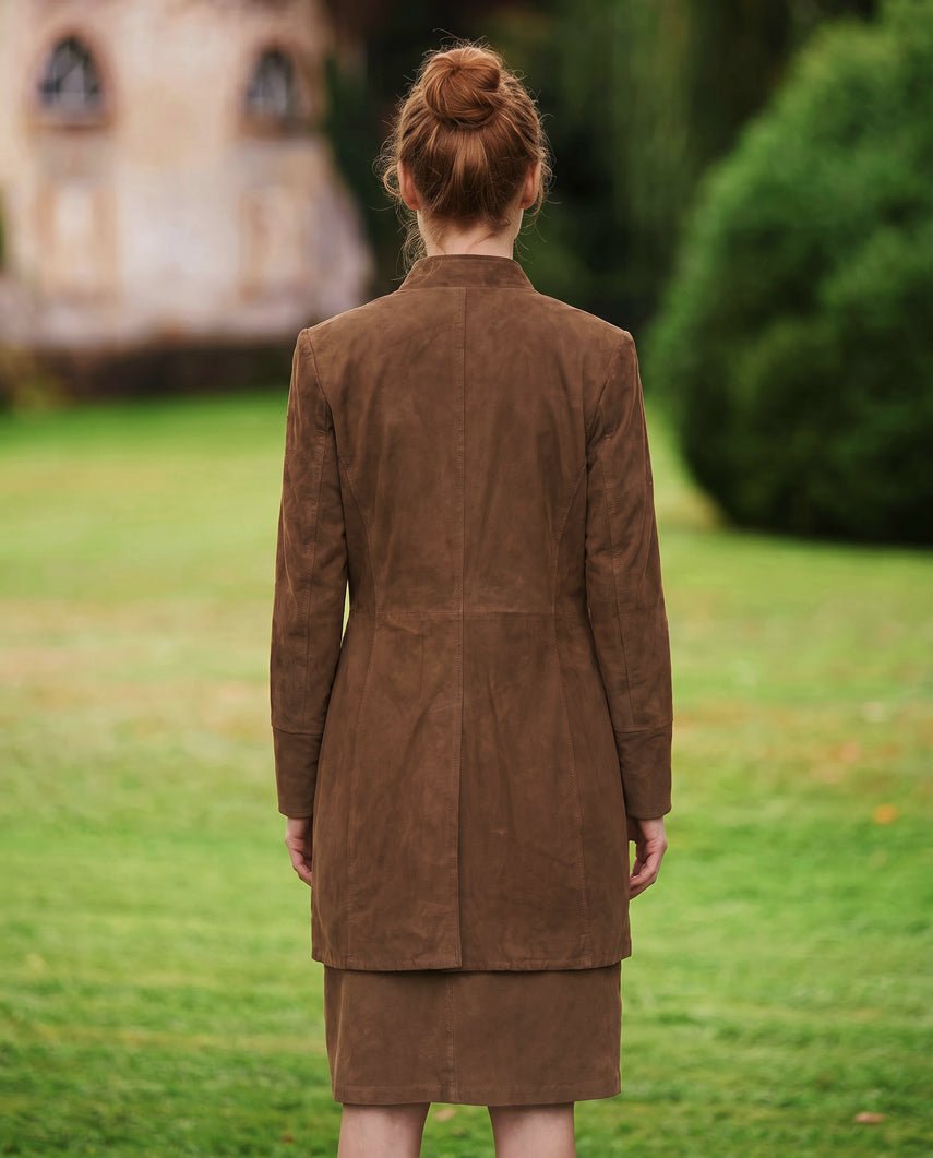Damen Ledermantel ,,Annie Gehrock'' aus Ziegen-Veloursleder in mud - Wellington of Bilmore