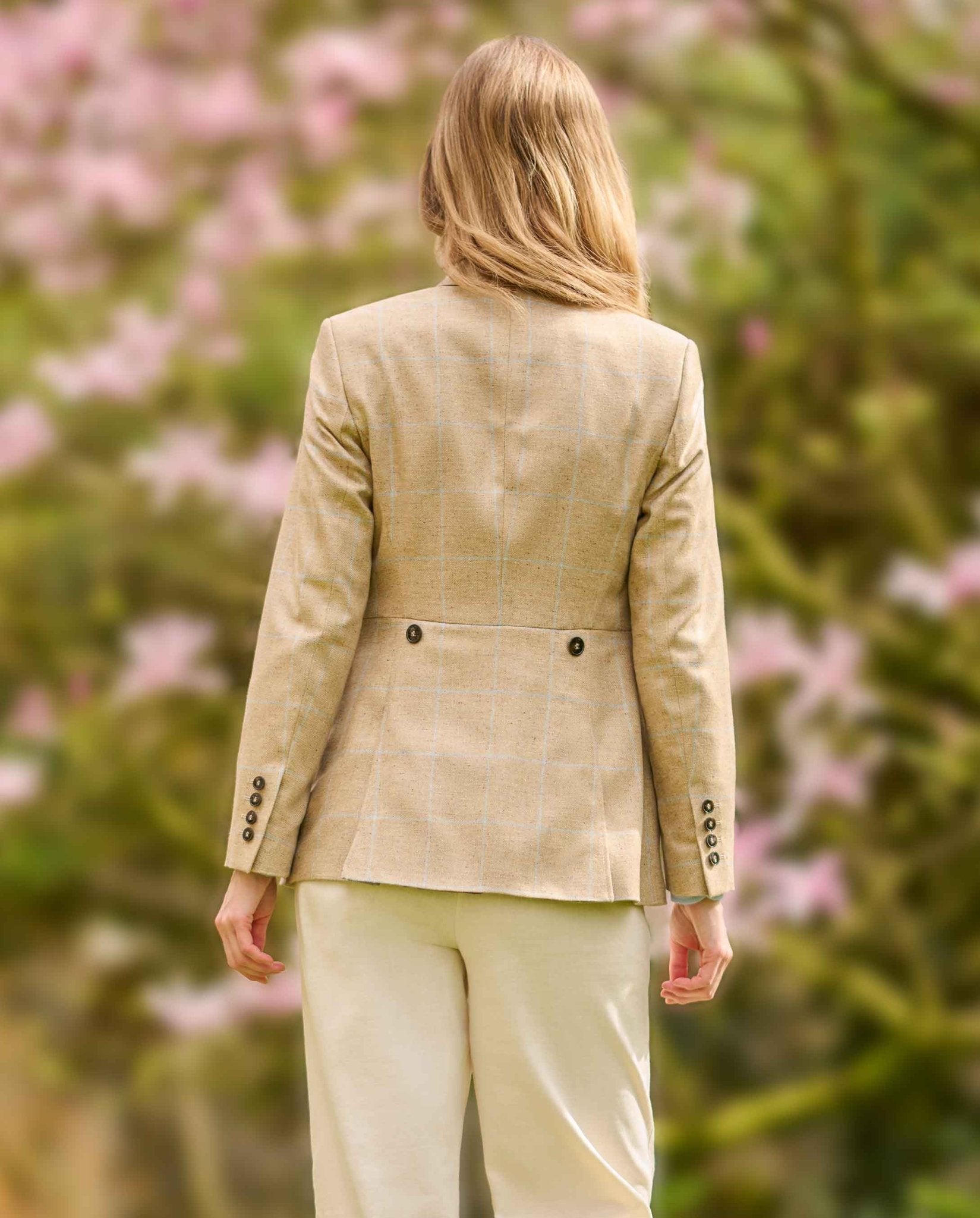 Damen Seidenblazer ,,Carola'' im beige check - Wellington of Bilmore