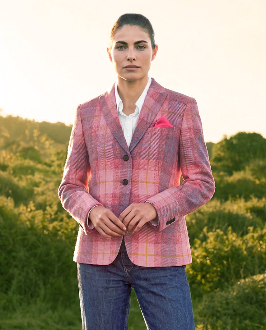 Harris Tweed Blazer ''Ladiesclub'' in Rose Punk Check - Wellington of Bilmore