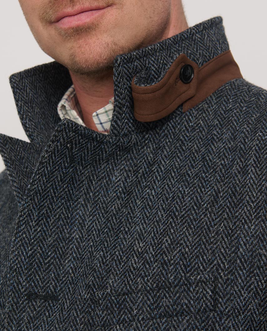 Harris Tweed Herrenmantel „Southhampton“ – Seastone Navy Herringbone - Wellington of Bilmore