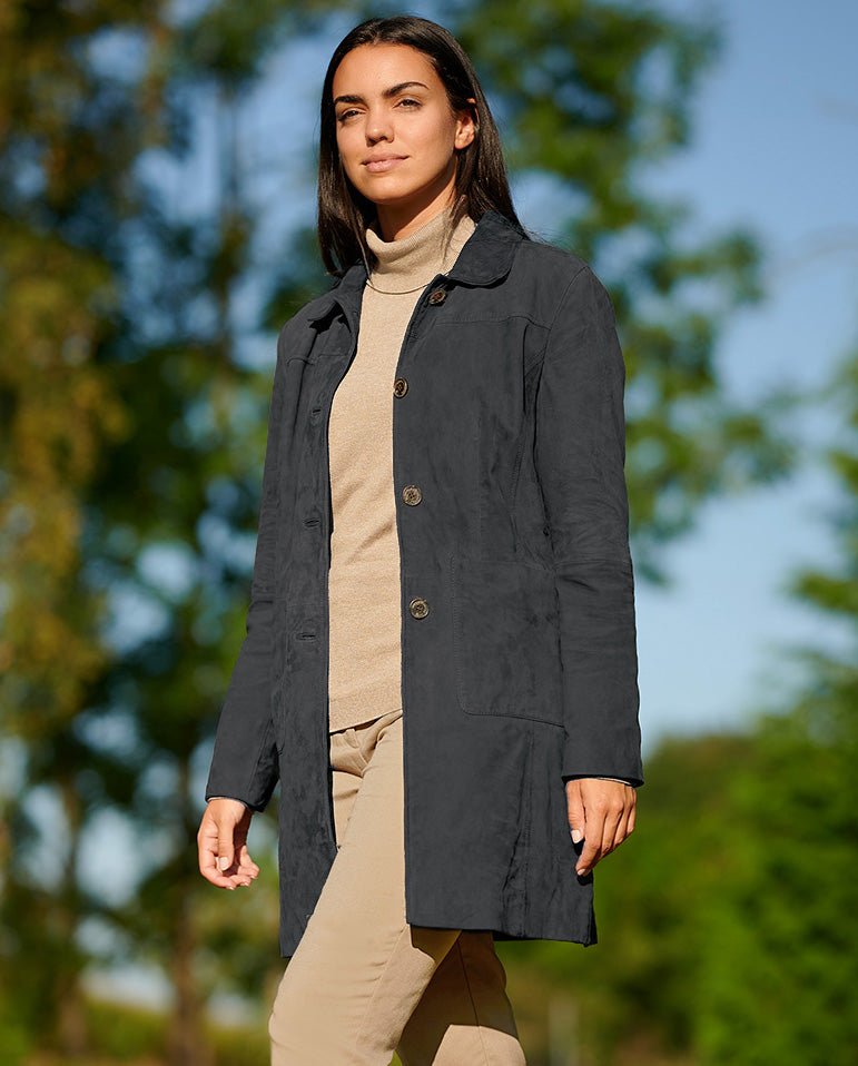 Ledermantel ''Lynn'' aus Ziegenvelours in denim blue - Wellington of Bilmore