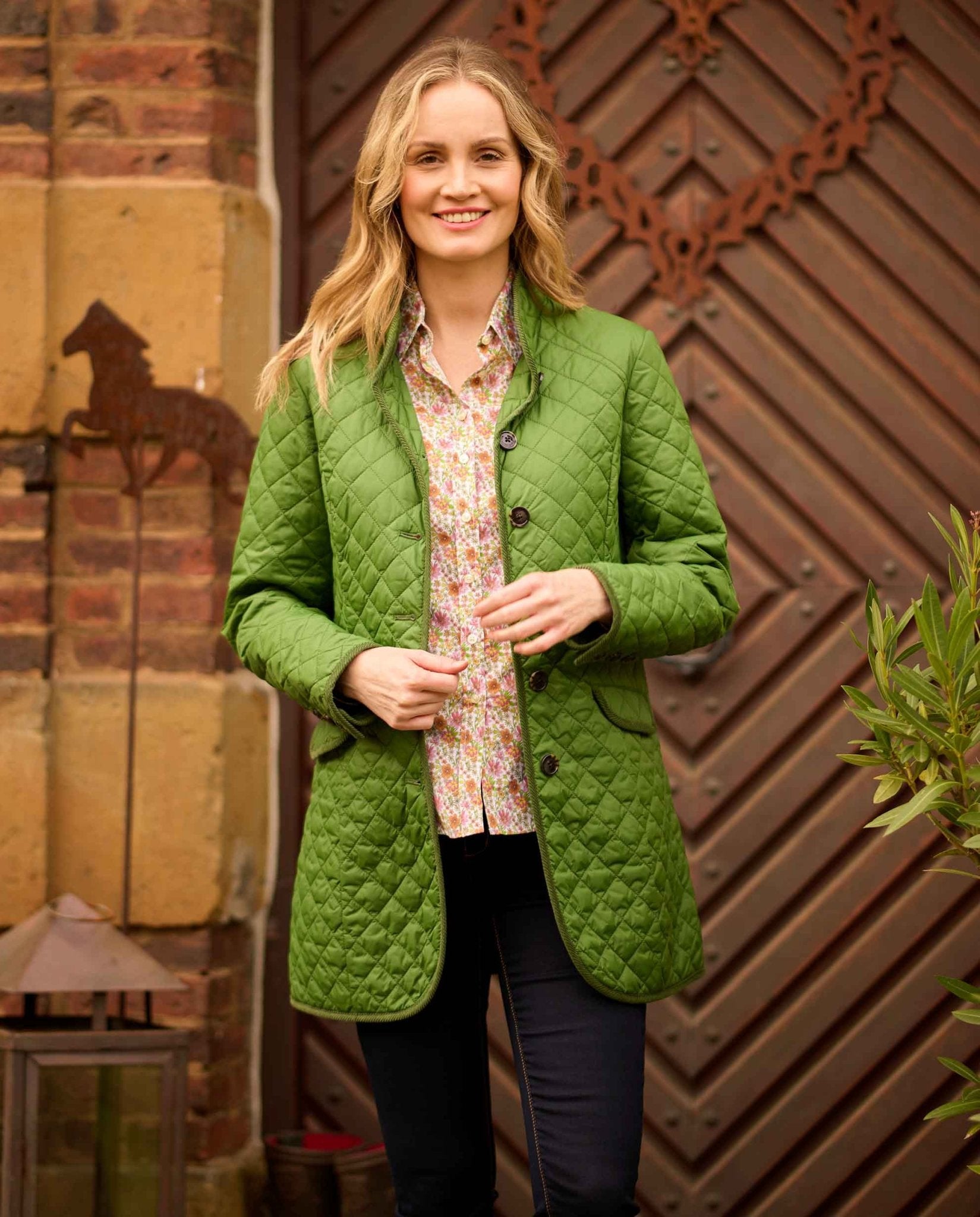 leichter Steppmantel ''Grace'' in fresh green - Wellington of Bilmore