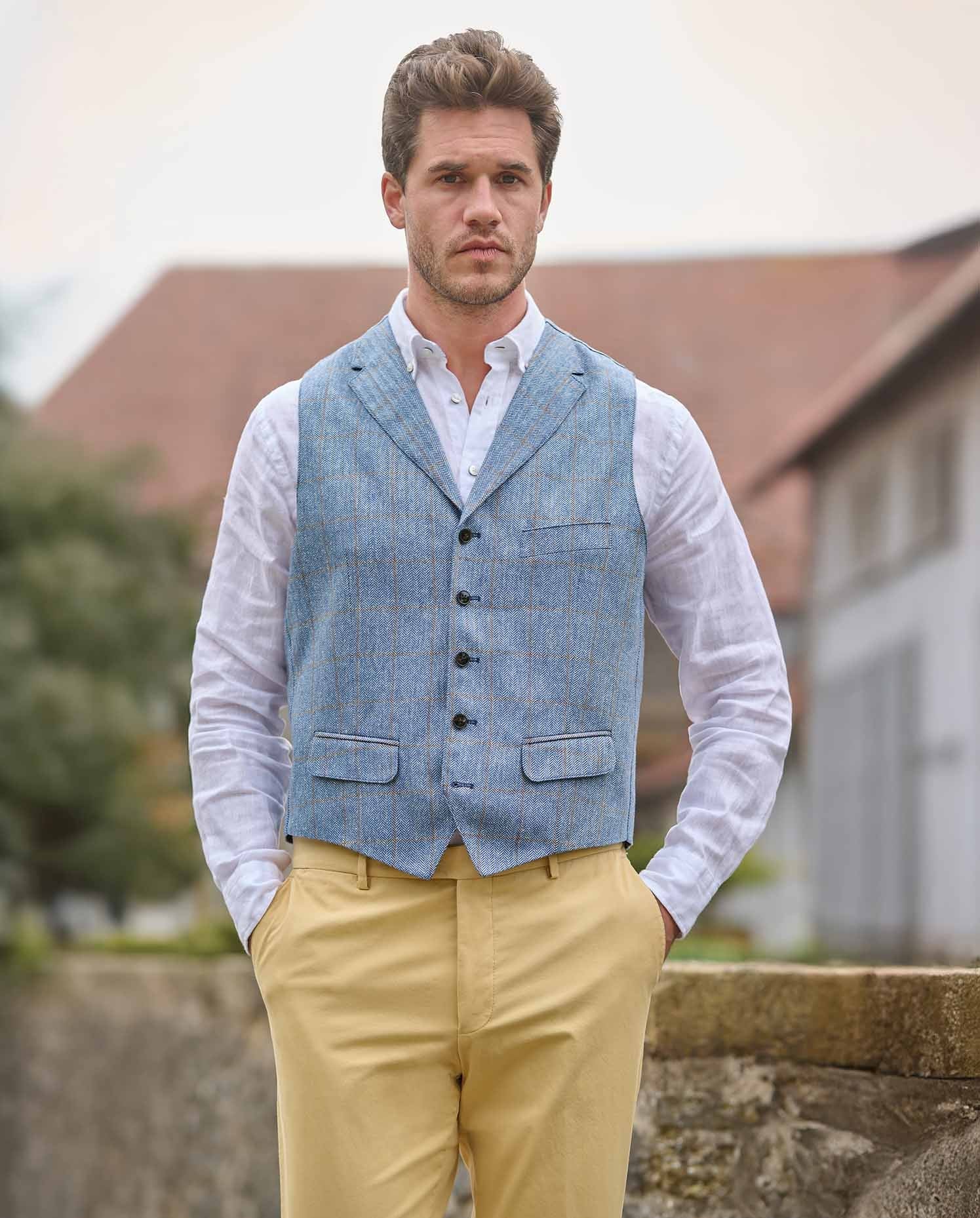 Sommerweste ''Wales'' aus reiner Seide in light blue check - Wellington of Bilmore